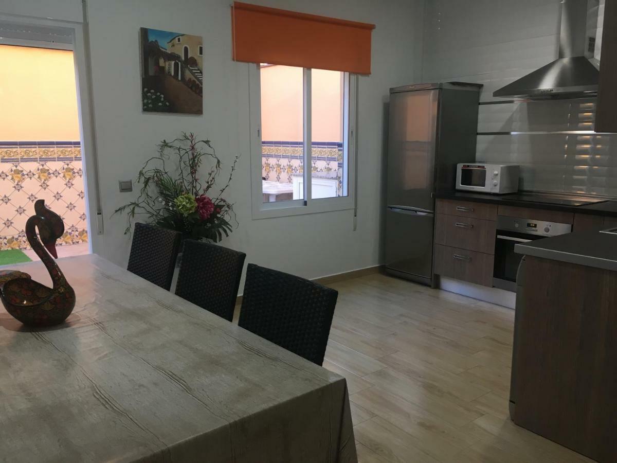 Apartment With Private Patio Fuengirola Buitenkant foto