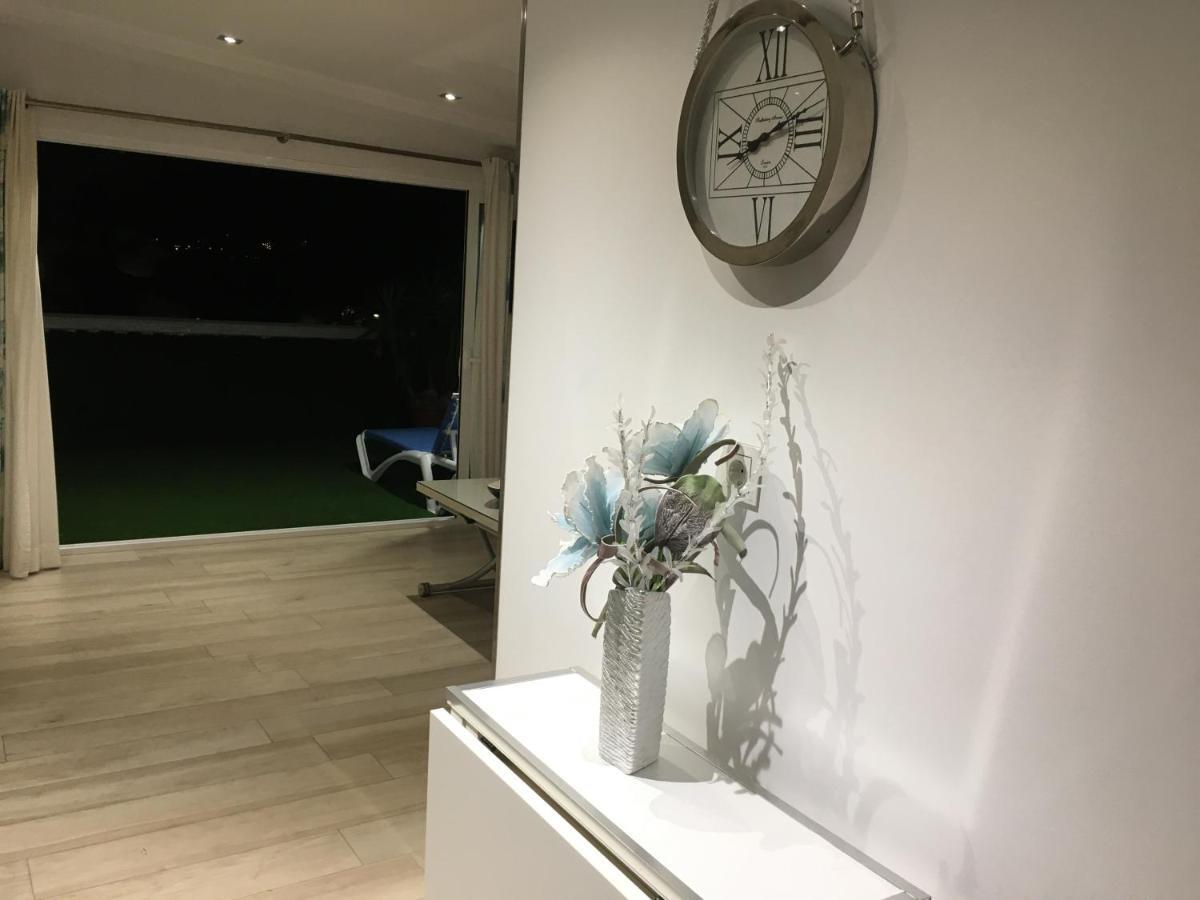 Apartment With Private Patio Fuengirola Buitenkant foto